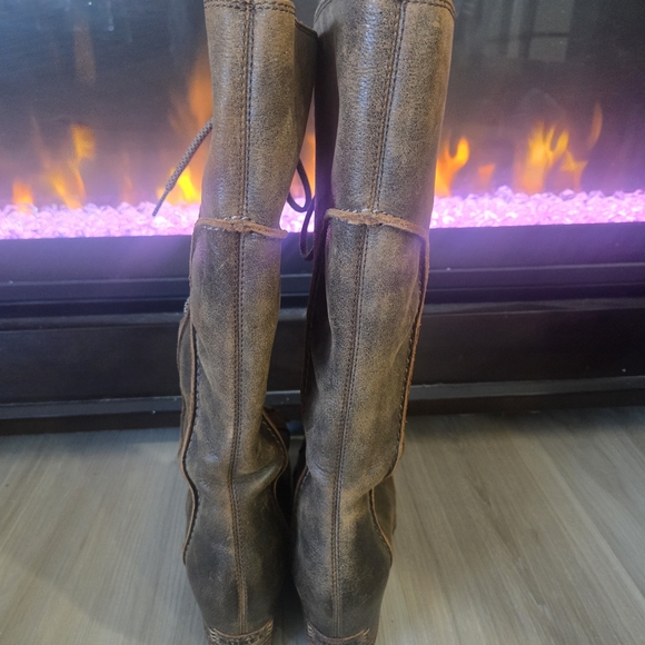 Sorel Women's Distressed Brown Lace-Up Boots - Picture 5 of 11